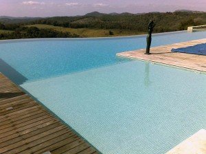 Piscina de Azulejo Panorâmica 